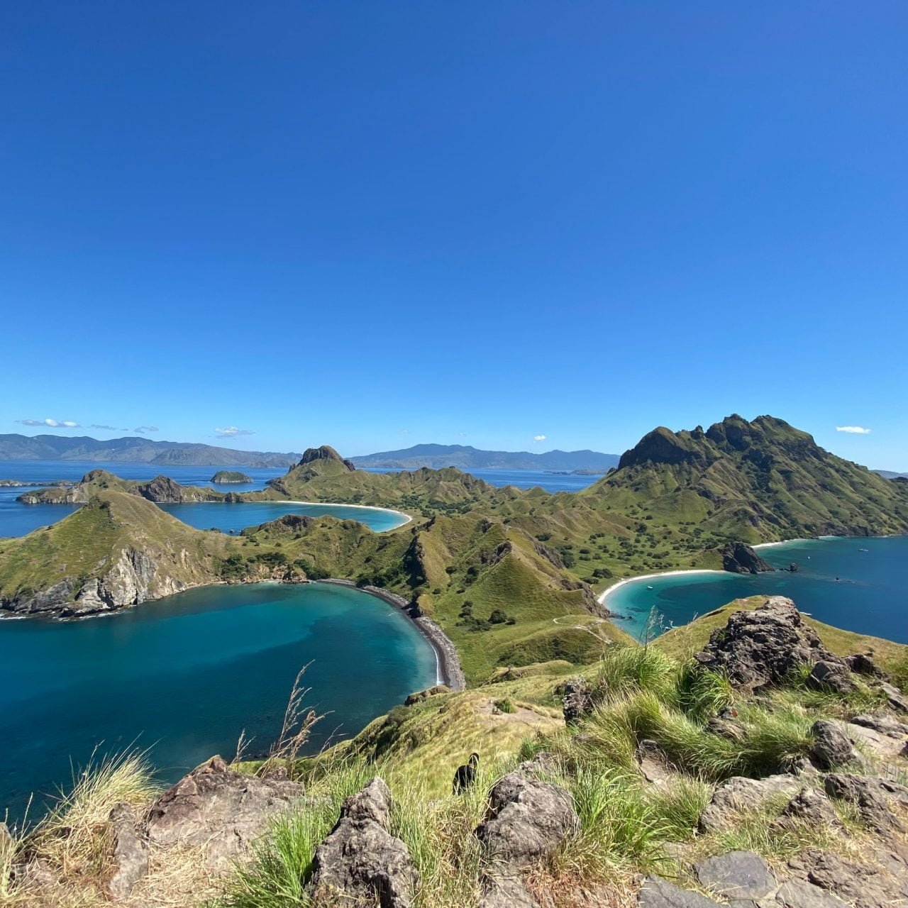 https://berangkat.id/wp-content/uploads/2022/03/Labuan-Bajo-9-1280x1280.jpg